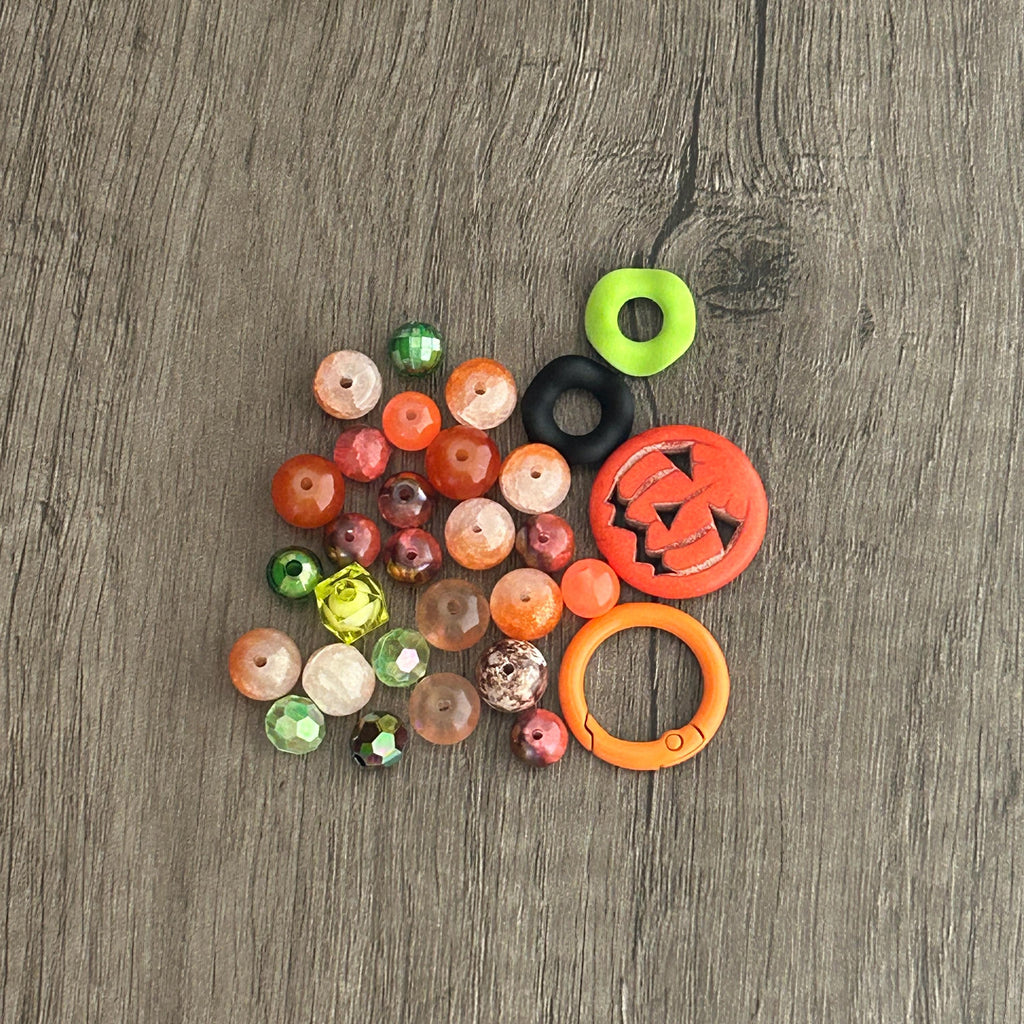 DIY Halloween bead mix keychain Clasp kit Trick or Treat Bead Mix Journal Decorations, crafts holiday crafts