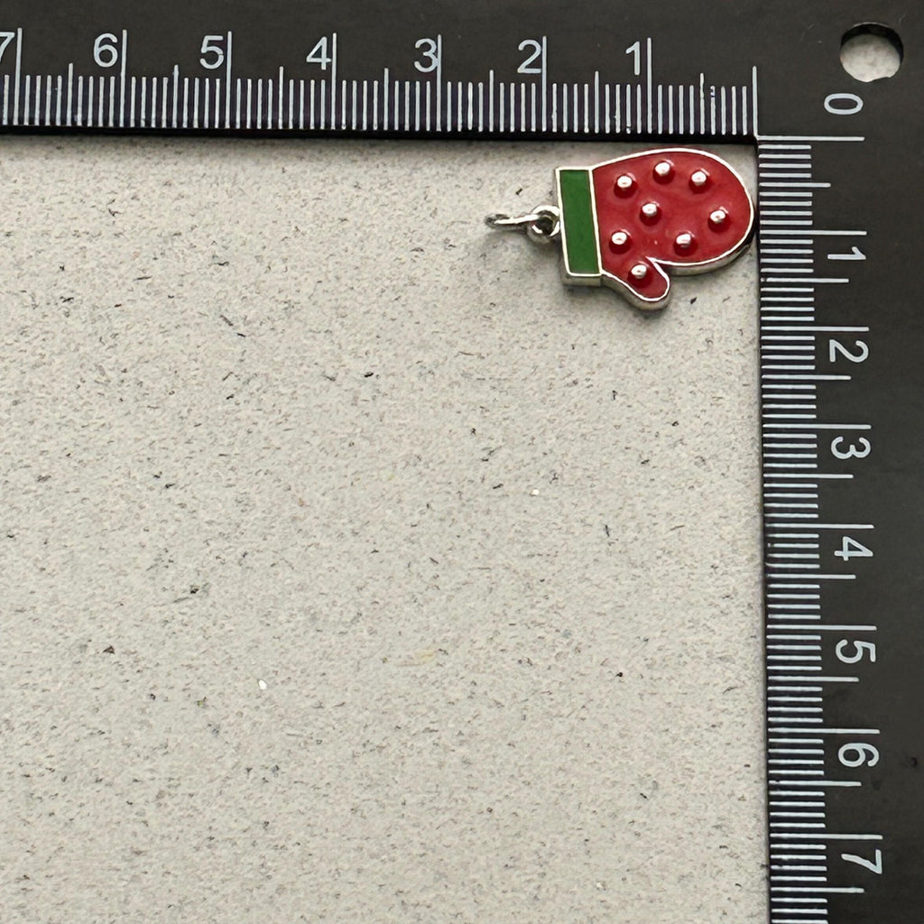 DIY Winter Mitten Charm Kit, Holiday Craft Kit, Festive Christmas Ornament, Easy DIY Winter Project, Handmade Pendant, Holiday Gift Idea