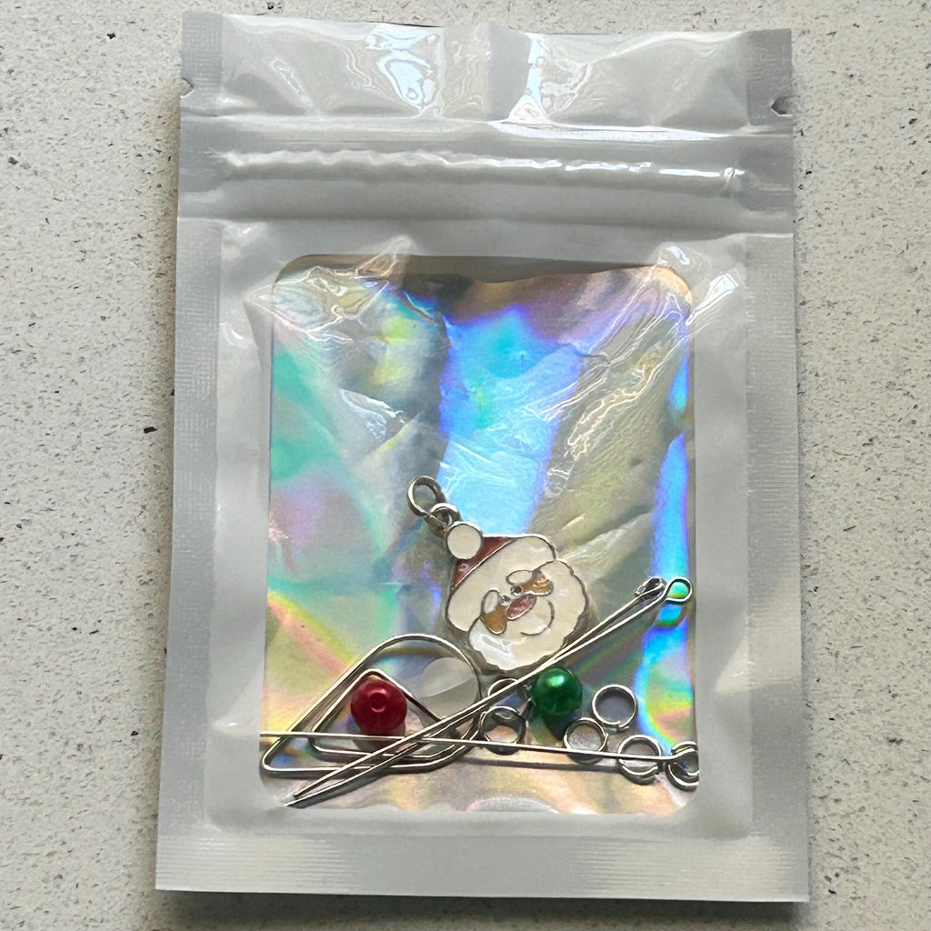 DIY Santa Charm Kit, Holiday Craft Kit, Fun Christmas Ornament DIY, Easy DIY Holiday Project, Handmade Santa Pendant, Christmas Gift Idea